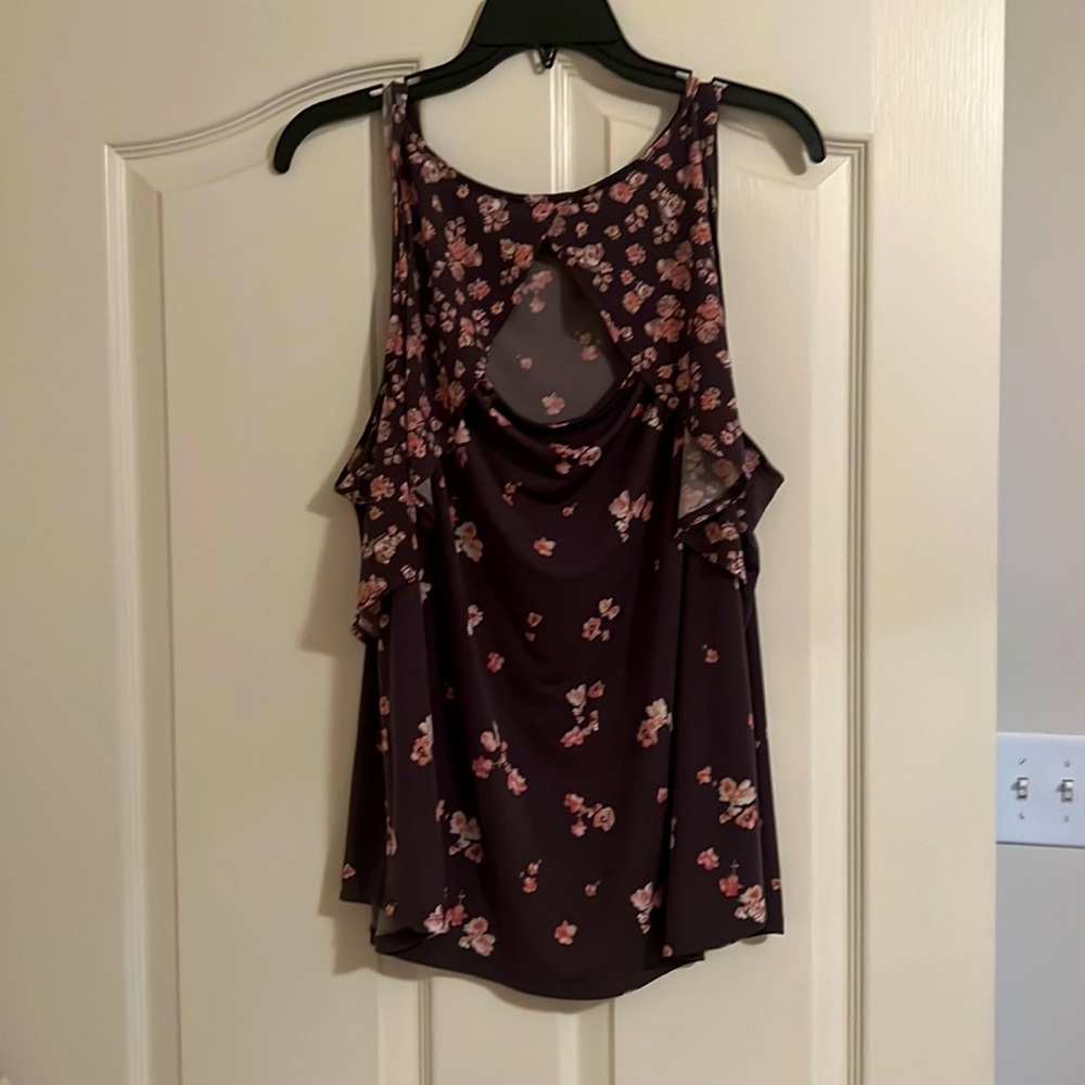 Maurices top